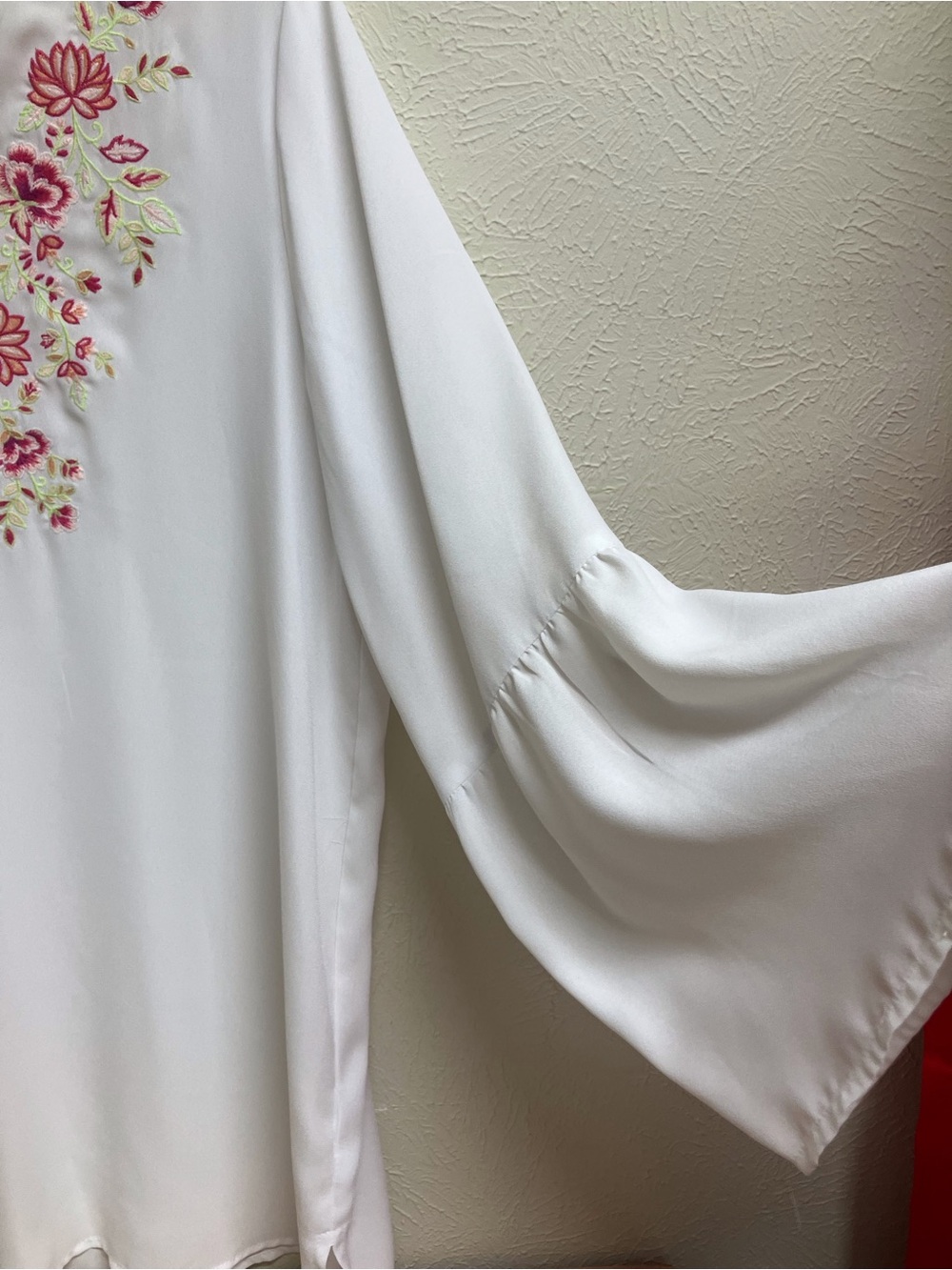 The Pioneer Woman White Tunic with Pink Floral Embroidery - Picture 7 of 12